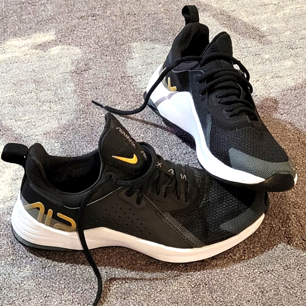 Women's Nike Airmax